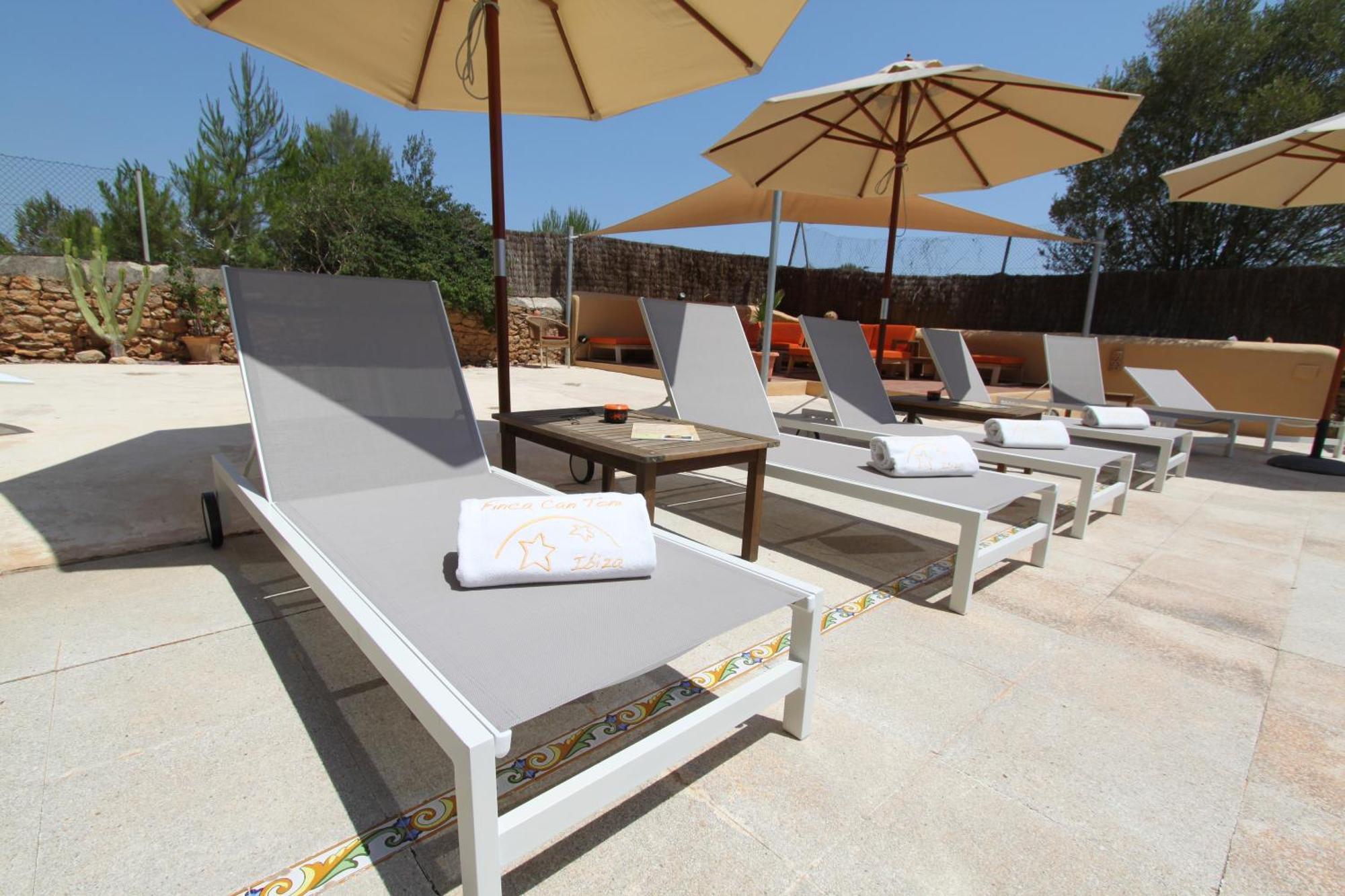 Finca Can Toni Sant Jordi de ses Salines Exterior photo